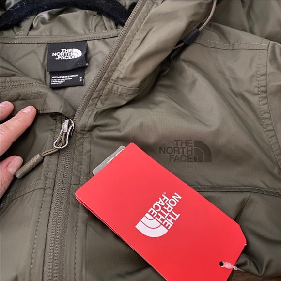 THE NORTH FACE Cyclone Packable Windbreaker - S - Picture 5 of 7